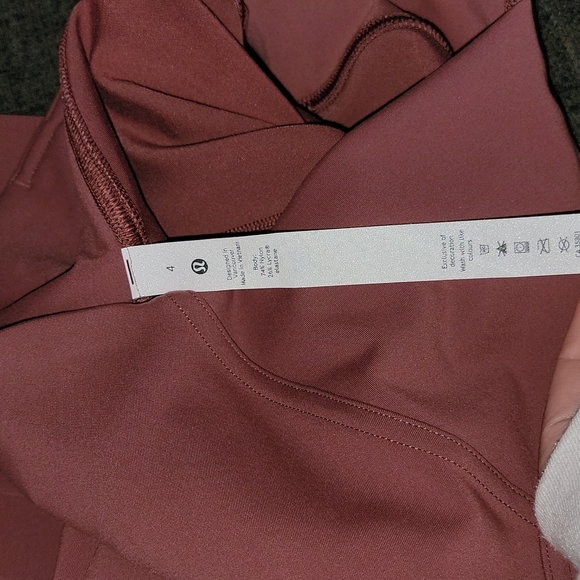 Lululemon - InStill High-rise Tight 25" - Smoky Red - Picture 6 of 7